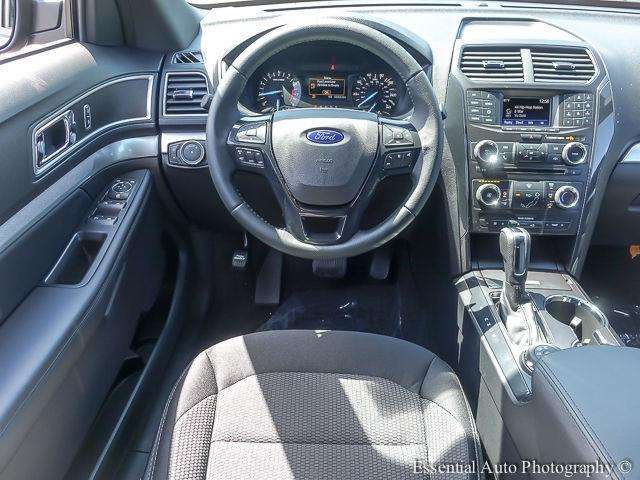 2017 Ford Explorer AWD XLT 4dr SUV